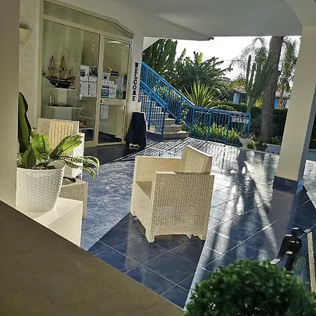 Nido Colorato Bed & Breakfast Fontane Bianche